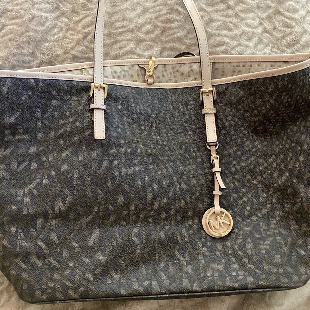 Michael Kors purse